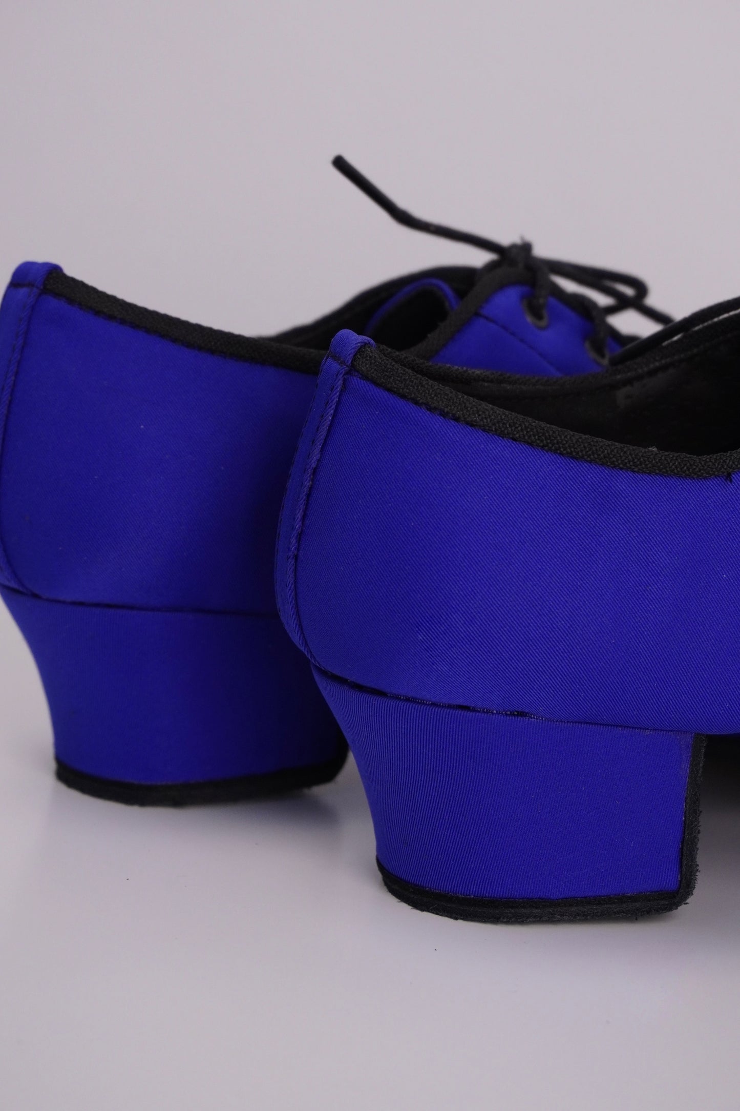 Damskie buty treningowe do tańca