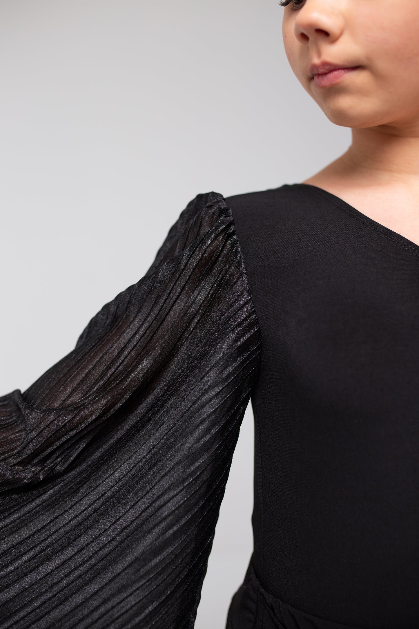 Bodysuit with elegant sleeve 